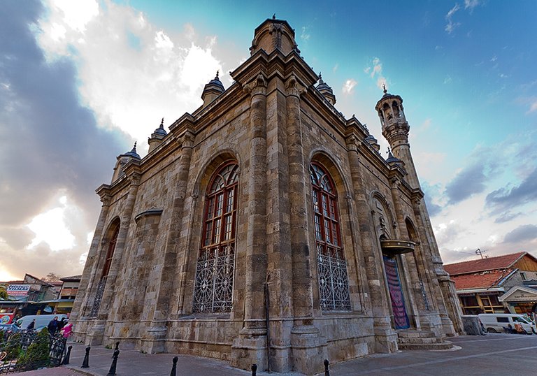 3530-rhondar-konya-aziziye-camii-703-950px.jpg