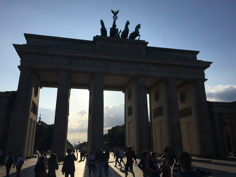 Brandenburger Tor Berlin.png