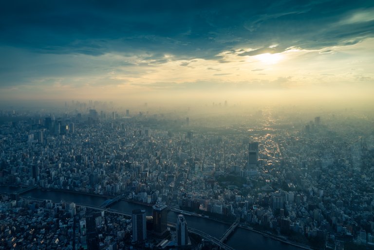 Skytree dramatic.jpg