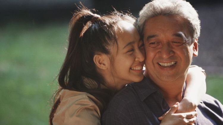 hipwee-14377-father-daughter-love-hug-dad-woman-wide.1200w.tn_-750x422.jpg