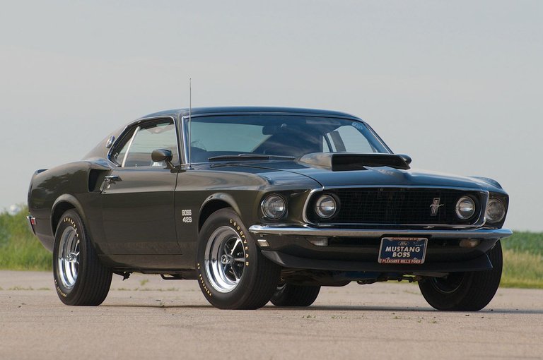 stunning-1969-ford-mustang-boss-429-going-up-for-auction-photo-gallery-64390_1.jpg