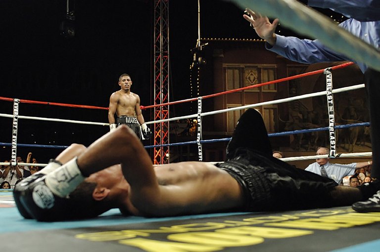 boxing-1430483_1280.jpg