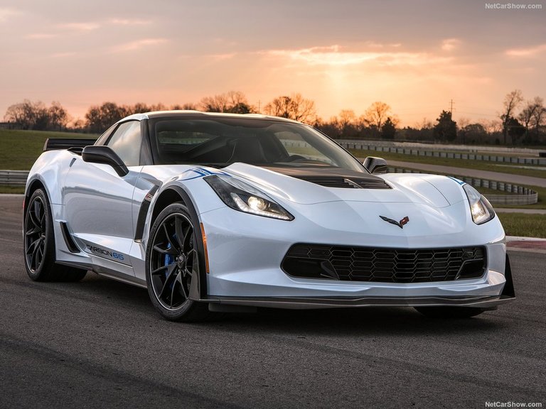 2018 Chevrolet Corvette Carbon 65 Edition.jpg