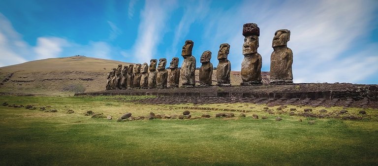 rapa-nui-2411800_960_720.jpg