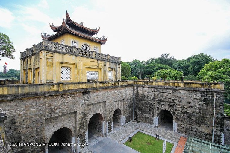 imperial-citadel-courtyard.jpg