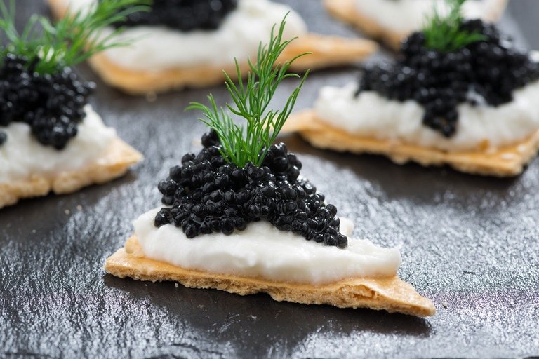 What-caviar-tastes-like.4.jpg