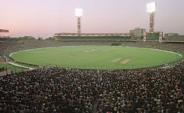 Full crowded Eden Gardens.jpg