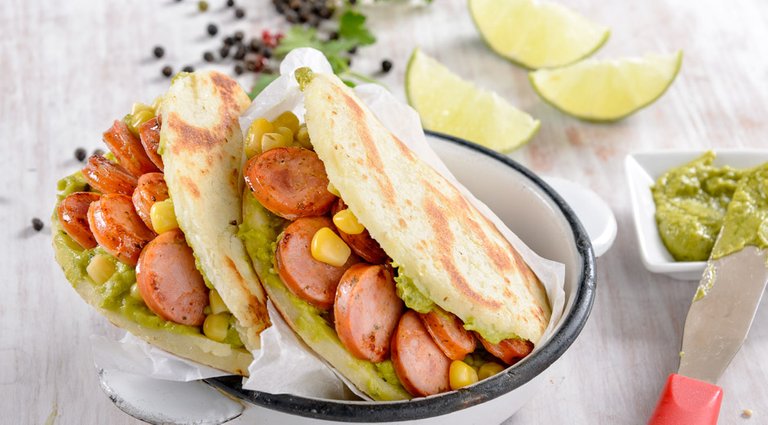 arepa-con-chorizo-y-maiz-tierno-zenu.jpg