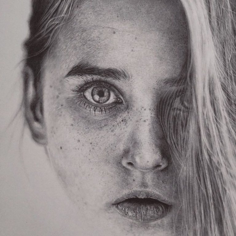 Artist-makes-hyper-realistic-drawings-to-the-point-where-we-see-the-pores-of-the-skin-5aea73df0e07d__880.jpg