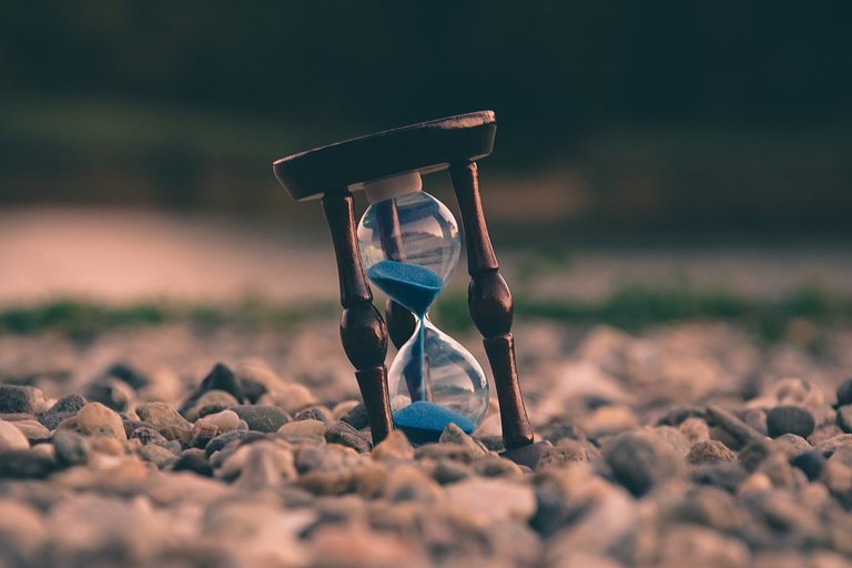 Hourglass in pebbles.jpg