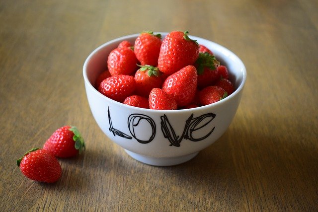 strawberries-1710108_640.jpg