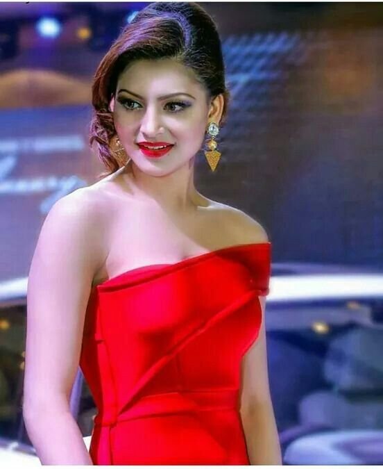 urvashi-rautela3.jpg