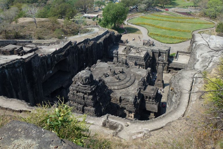 ellora-caves_kailasa-temple_cave-16-36.jpg