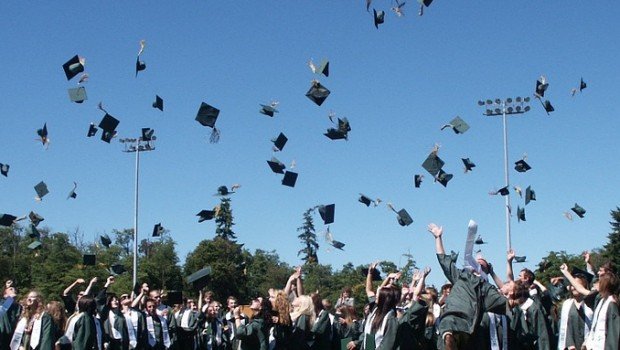 graduation-995042_960_720_620x350.jpg