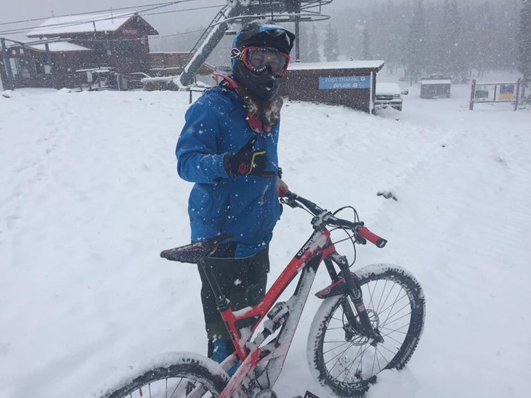 snowbike1.jpg