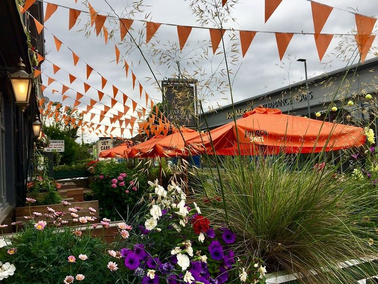 Wimbledon tennis aperol outside.jpg