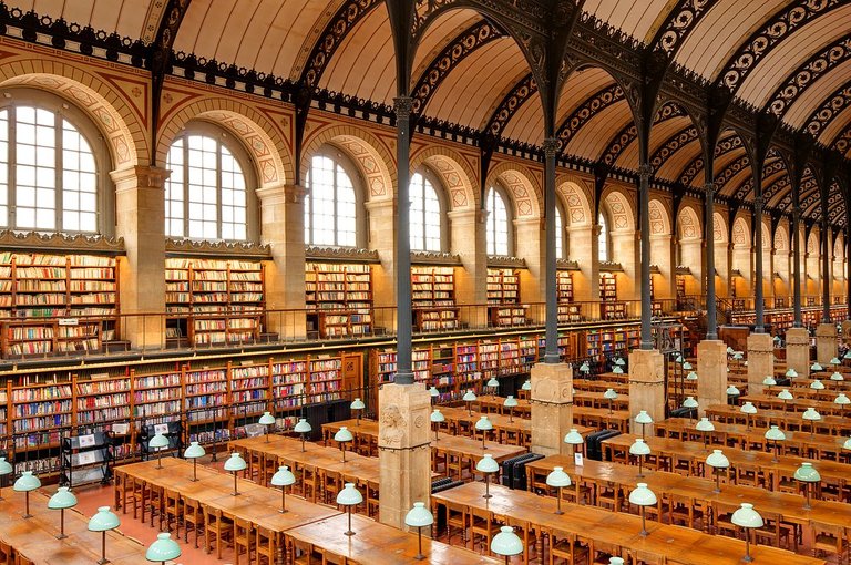 1200px-Salle_de_lecture_Bibliotheque_Sainte-Genevieve_n04.jpg