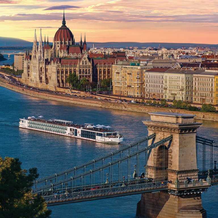 parliament_budapest_hungary.jpg