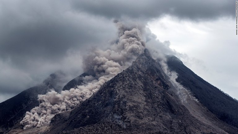 Mount Sinabung, Indonesia.jpg