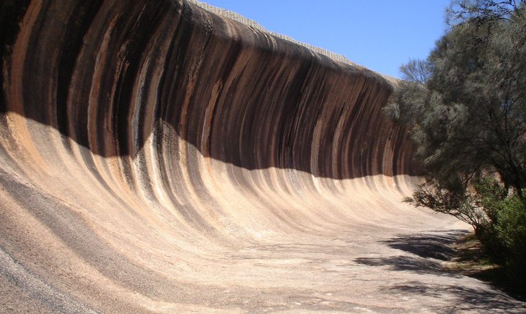 Wave-Rock-la-ola-de-piedra.jpg