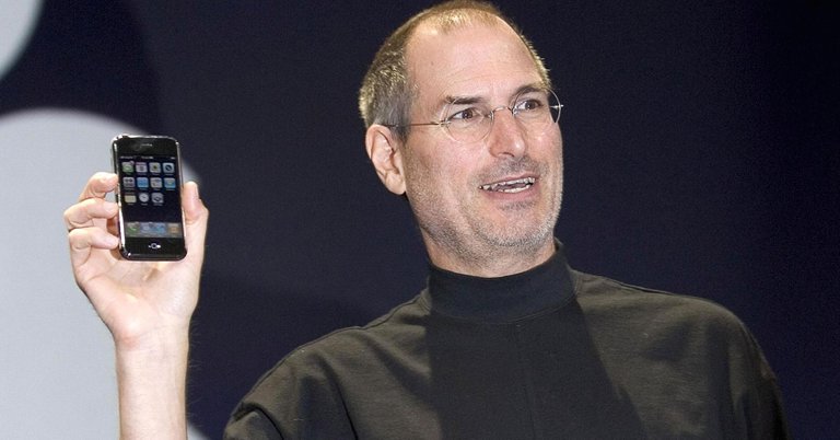 104558783-GettyImages-72959794-steve-jobs.1910x1000.jpg