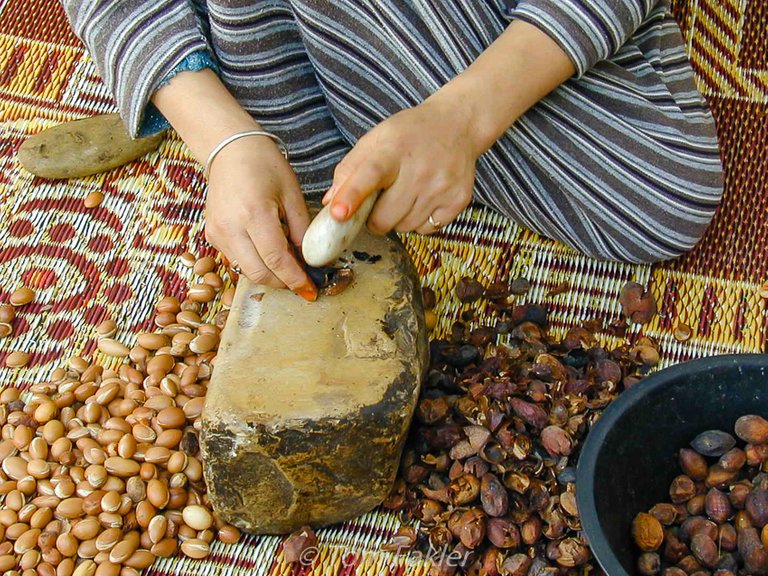 argan-production.jpg