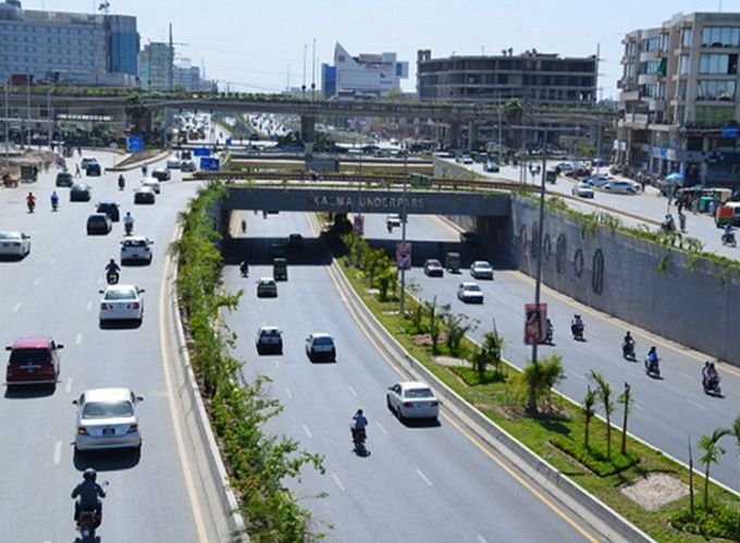 gulberg-lahore-kalma-chowk.jpg