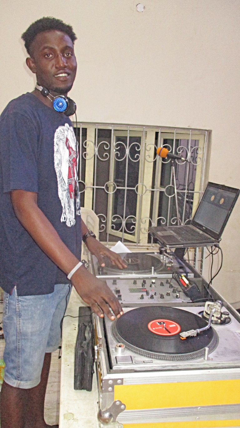 dj papppy.jpg