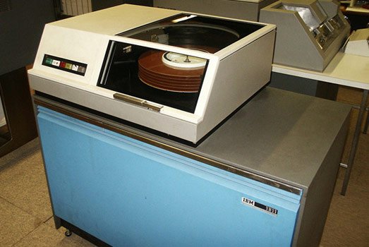 ibm-1311-disk-drive.jpg