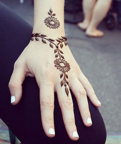 c740d3bb8979e4265877e6b411063248-simple-henna-tattoo-tatoo-henna.jpg