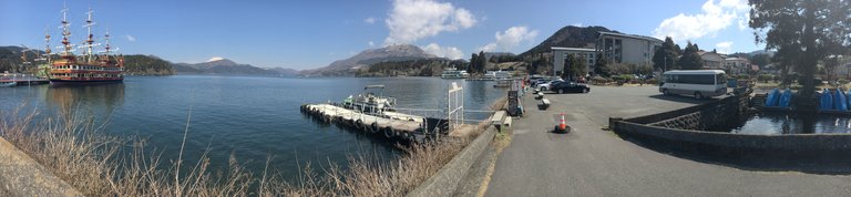 Photo Apr 03, Pano of Lake Ashi.jpg