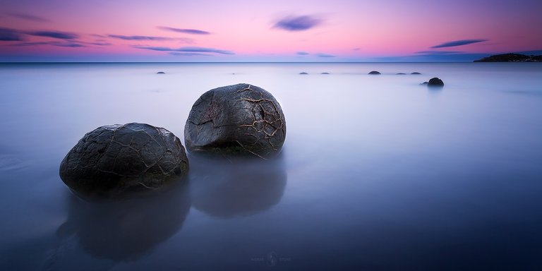 Moeraki-boulders.jpg