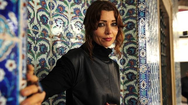 Elif shafak.jpg