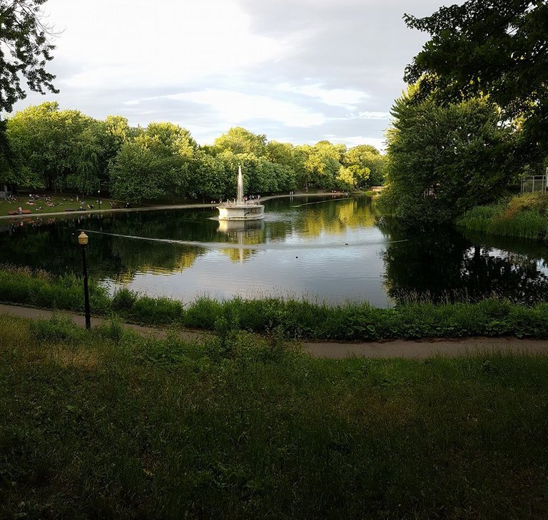 Parc Lafontaine.jpg