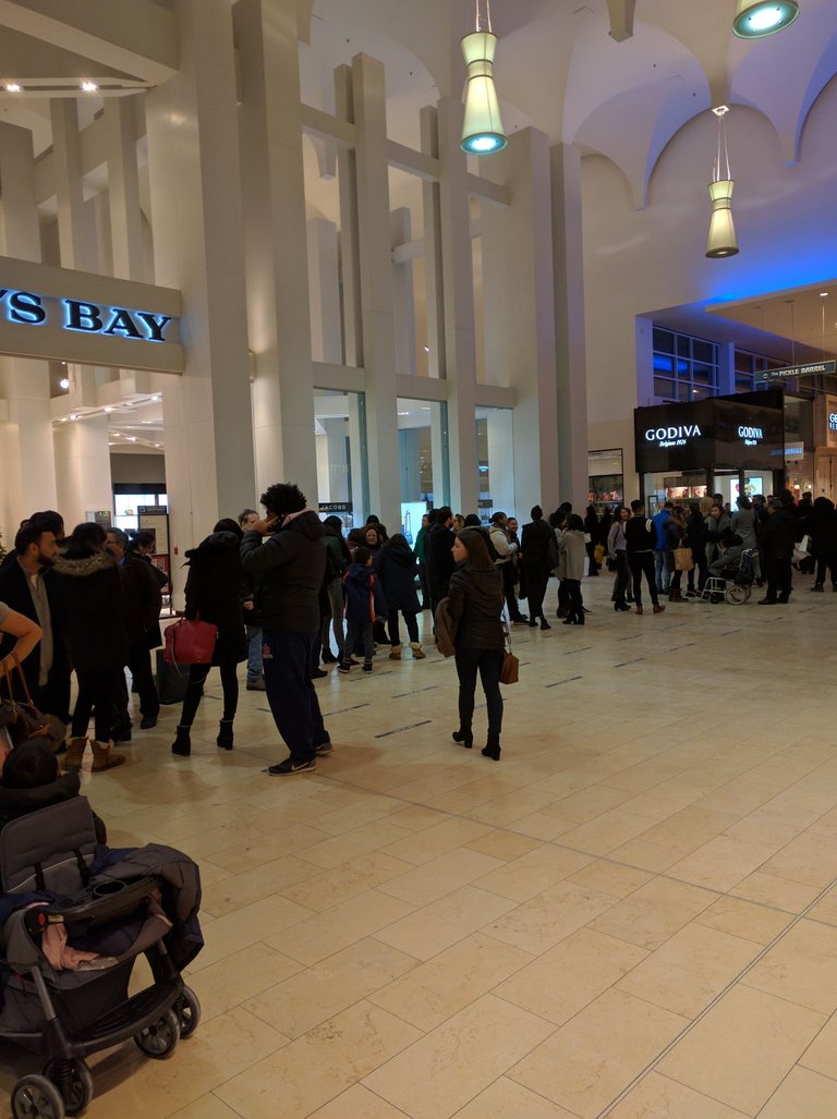 Lineup for Cheesecake Factory.jpg