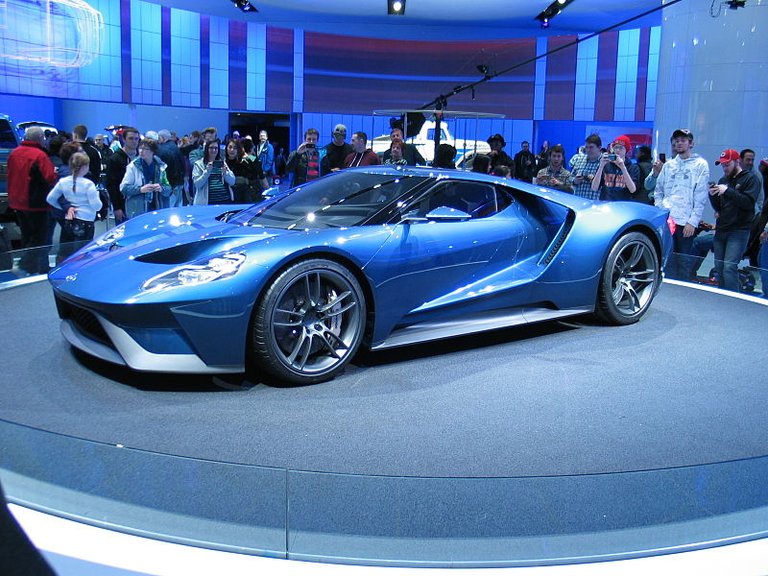 2017_Ford_GT_front.JPG