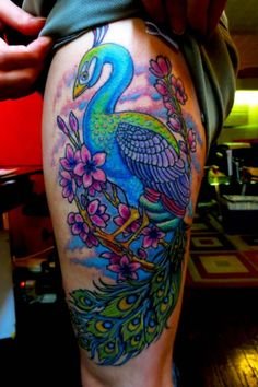 b9be4f034d058d861b5f2539dd022d9f--peacock-tattoo-phoenix-tattoos.jpg