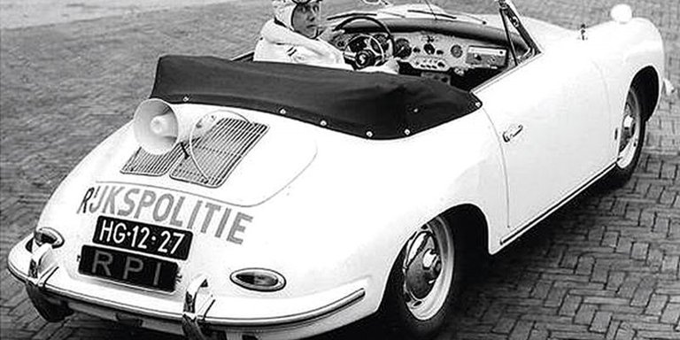 1962-porsche-356-policia__pinned.jpg