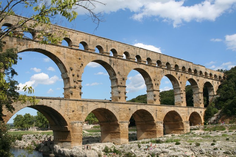 aqueduct-979211.jpg