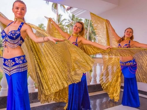 belly-dancers-a2.jpg