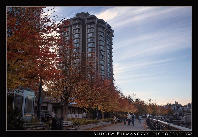 Seawall Walk in Coal Harbour.jpg