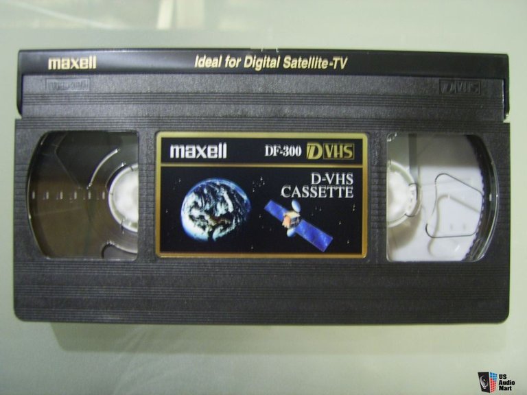 672861-maxell_jvc_dvhs_dtheatre_df300_blank_tape_in_virtually_brand_new_condition.jpg