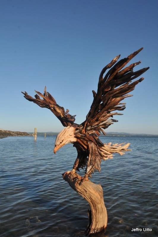 driftwood-sculptures-by-jeffro-uitto-knock-on-wood-2.jpg