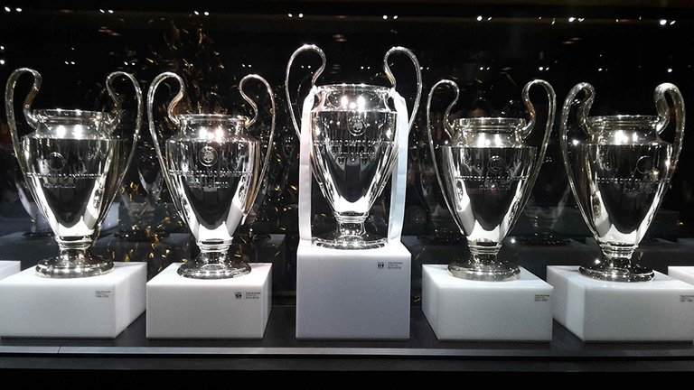 Real-Madrid-Champions.jpg