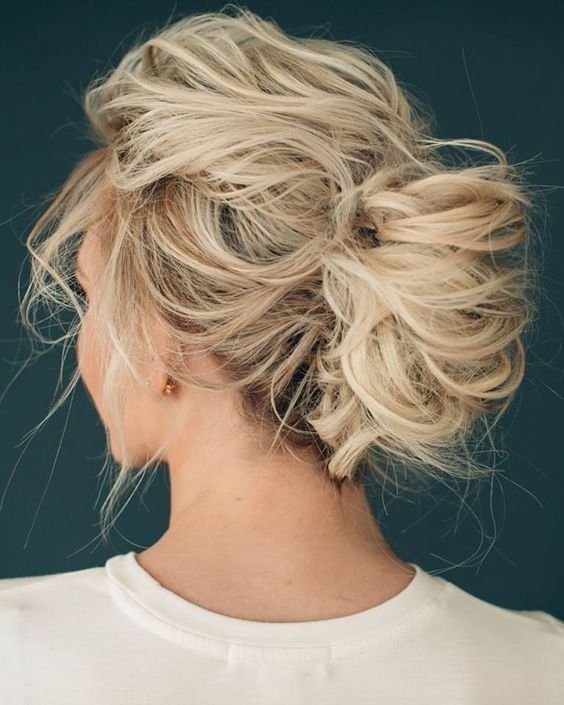 07-a-very-messy-and-loose-updo-will-let-the-air-in-and-you-wont-feel-too-hot.jpg