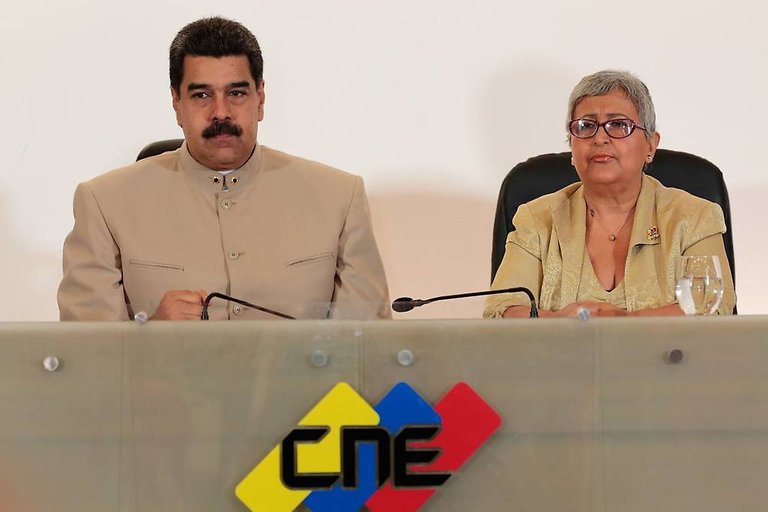 maduro-tibisay-lucena-cne-constituyente.jpg