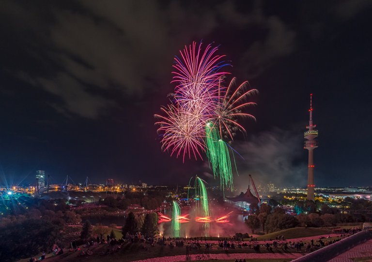 170824_Olympiapark_Feuerwerk-07533.jpg