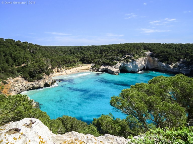 Cala Mitjana.jpg