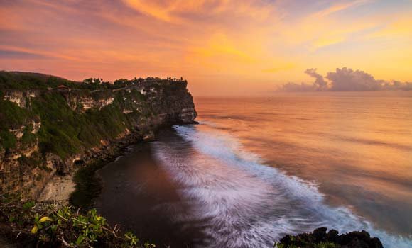 Sunset-Pura-Uluwatu.jpg