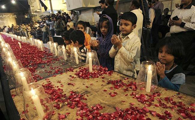 peshawar_children_mourn_pti_650.jpg